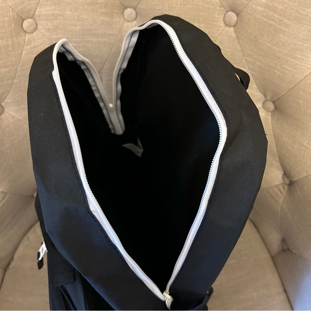 {PUMA} black and white full size backpack NWT - Picture 5 of 8